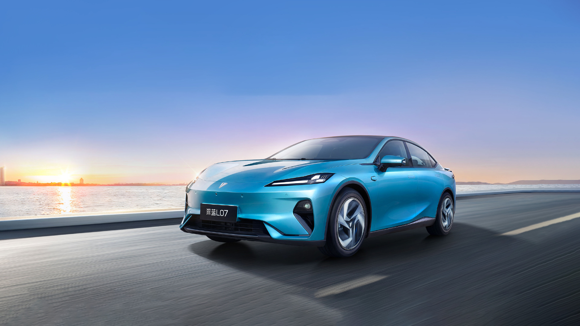 Електромобіль Deepal L07